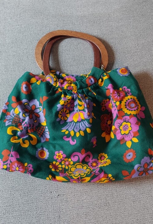 no brand name Handbags - Green Floral Tote with Wooden Handles by